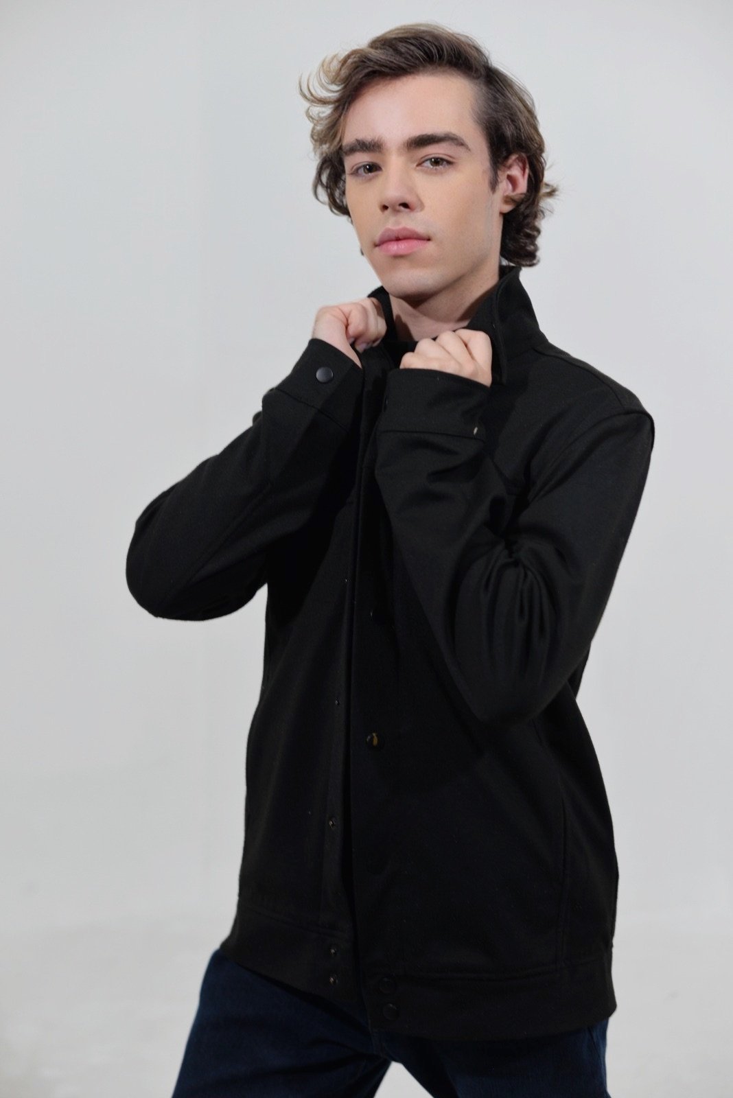 Beleza — close com o fundo rosa