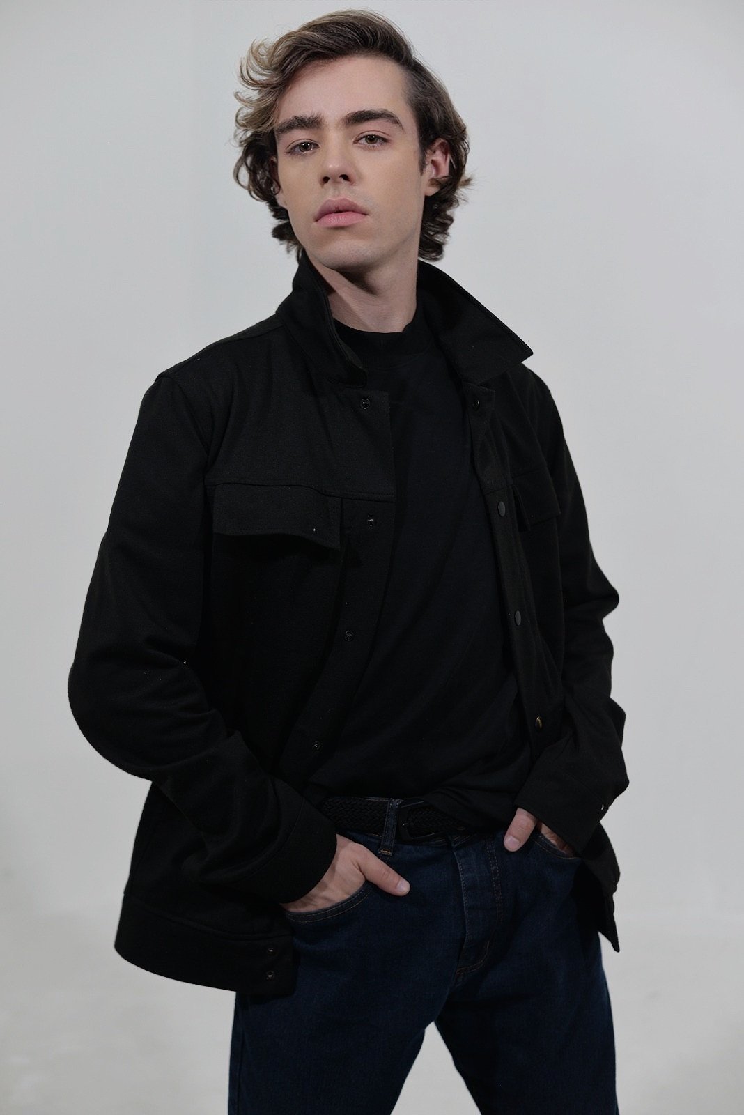 Beleza — close com o fundo rosa