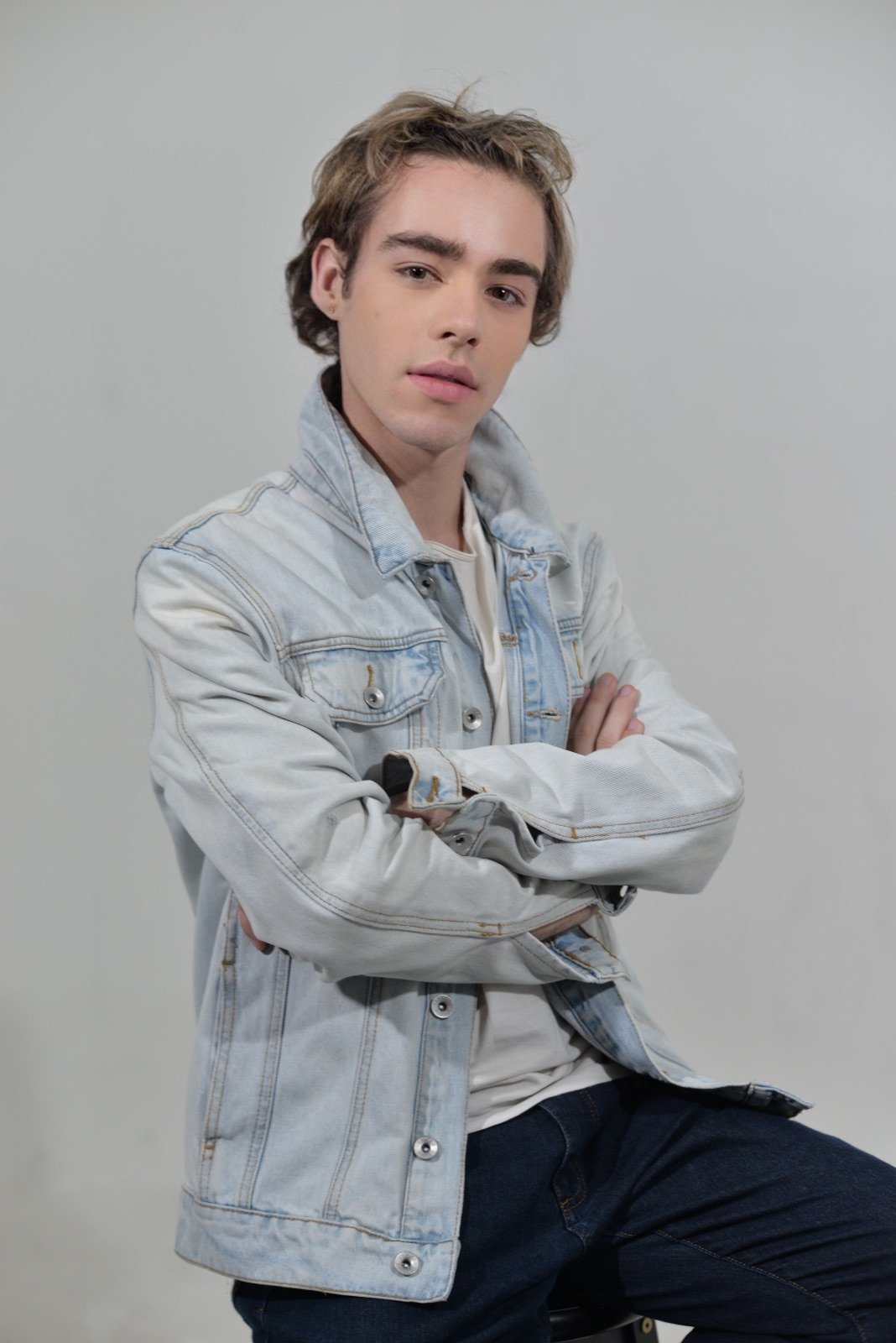 Beleza — close com o fundo rosa