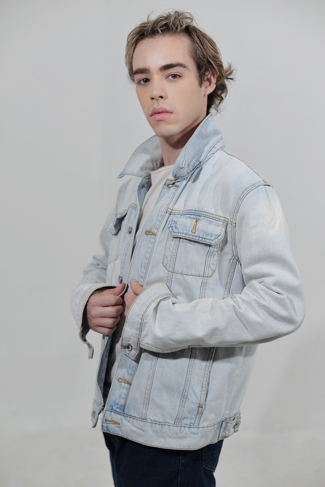 Beleza — close com o fundo rosa